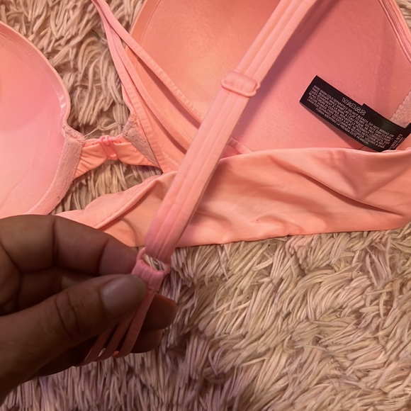 Victoria Secret Bra - Picture 6 of 6